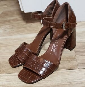 Calvin Klein Quote Blocked Heels Faux Leather Faux Crocodile Pattern 9.5